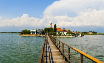 Yasu Tur Özel: DEDEAĞAÇ& İSKEÇE & PORTO LAGOS - SÖMESTİR ÖZEL| 1 Gece 2 Gün | Taverna Eğlencesi Dahil